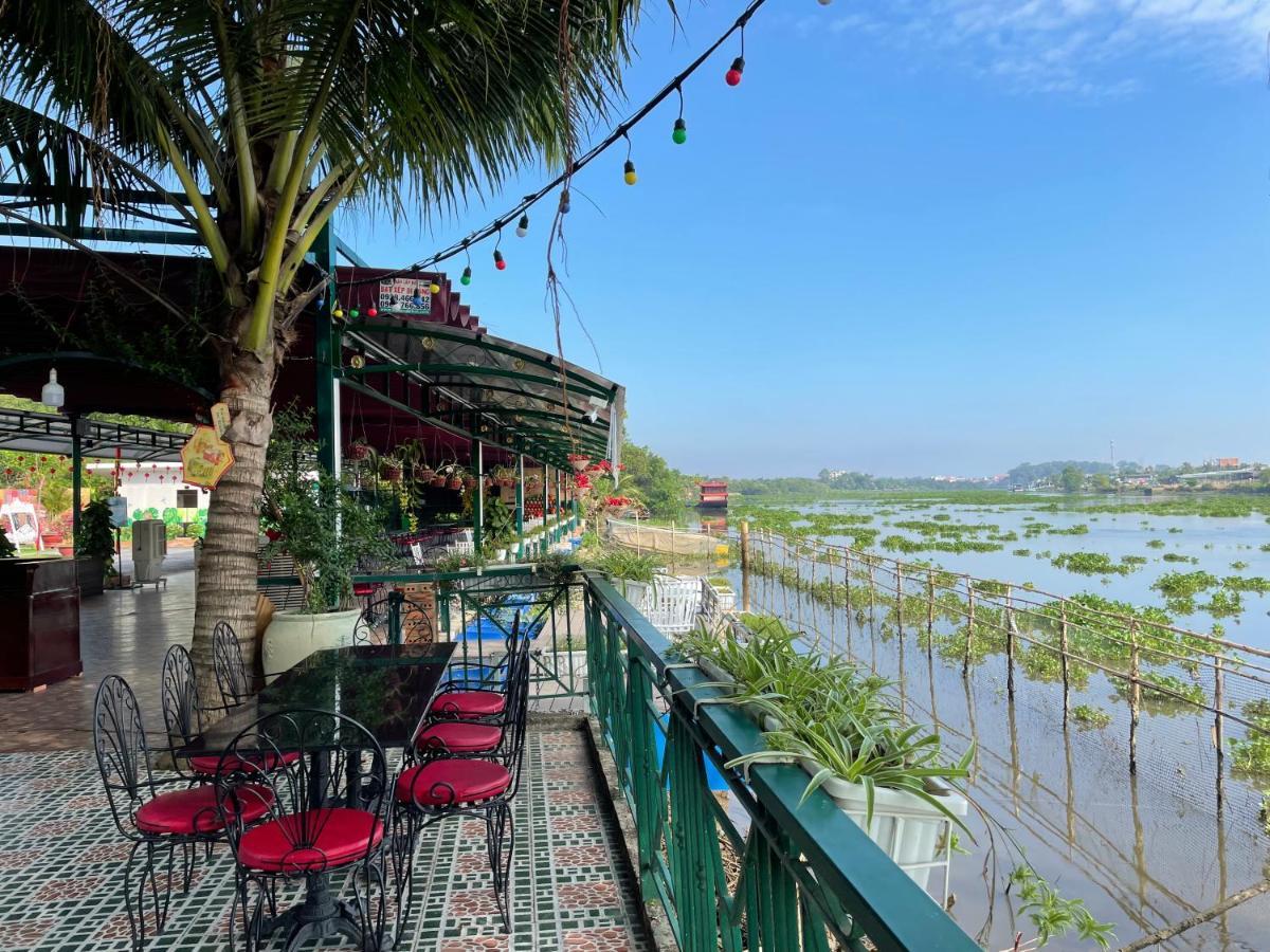 Khu Nghỉ Dưỡng Hương Sen - Bình Mỹ, Củ Chi Thành Pho Ho Chí Minh Esterno foto