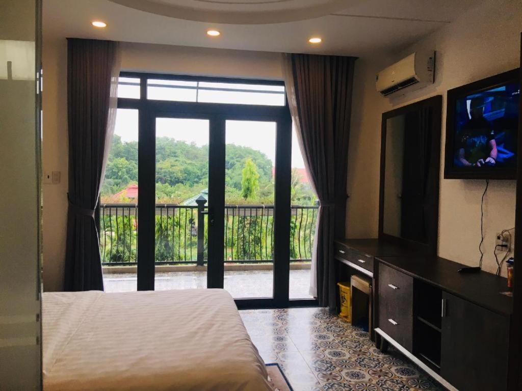Khu Nghỉ Dưỡng Hương Sen - Bình Mỹ, Củ Chi Thành Pho Ho Chí Minh Esterno foto