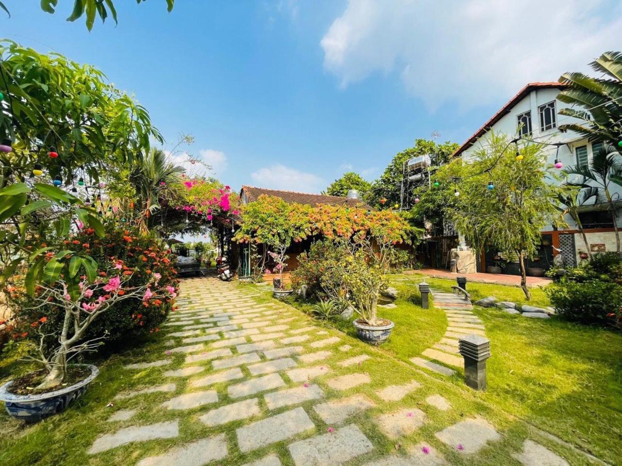 Khu Nghỉ Dưỡng Hương Sen - Bình Mỹ, Củ Chi Thành Pho Ho Chí Minh Esterno foto